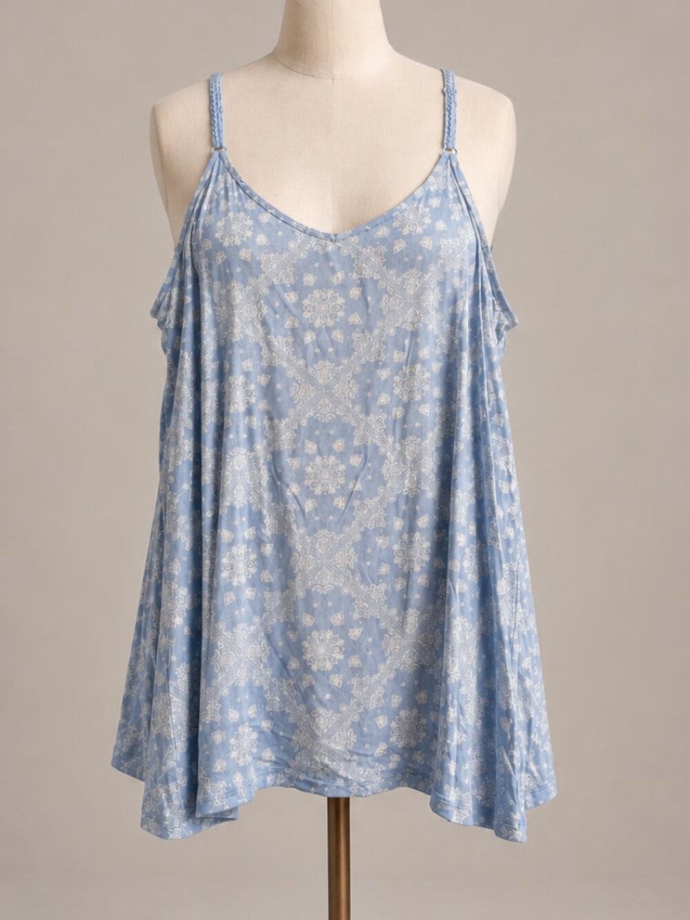 Torrid Light Blue and White Paisley Medallion Print Swing Cami Tank Top Size 1